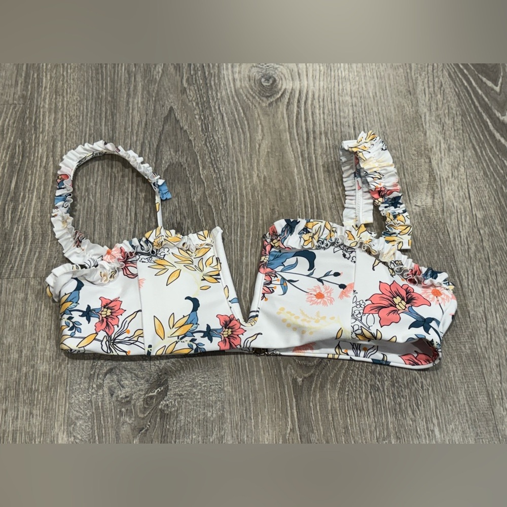Zaful Floral Bikini Top Medium M Swim BB31